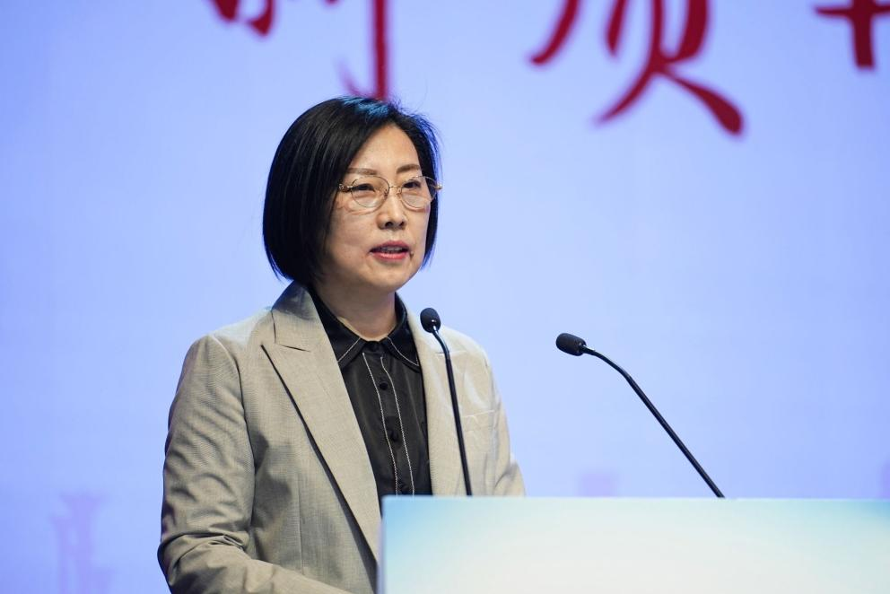 人民日報社研究部副主任曼葉平對媒體創新應用案例做精彩點評。